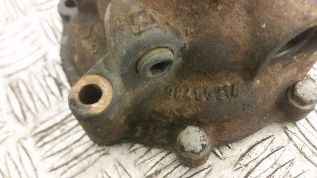 Fiat Ford 30, 10s, 35, F, F Dt F130, F120, F110, F140 Water Pump 98497117 - Vodná pumpa pre Traktor: obrázok 2 Fiat Ford 30, 10s, 35, F, F Dt F130, F120, F110, F140 Water Pump 98497117 - Vodná pumpa pre Traktor: obrázok 2