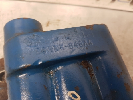 Ford 10 Series 5610 Priority Valve E4nnk846aa; E4nnr947fa; E0nnr947bb; 83949225 - Hydraulický ventil pre Traktor: obrázok 5 Ford 10 Series 5610 Priority Valve E4nnk846aa; E4nnr947fa; E0nnr947bb; 83949225 - Hydraulický ventil pre Traktor: obrázok 5