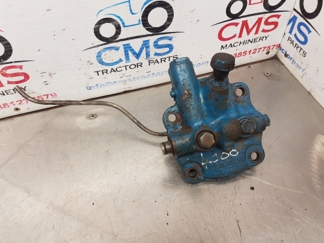 Ford 4000, 4110, 4400, 4410 Hydraulic Flow Control Valve C5nnn982b, 81802242 - Hydraulický ventil pre Traktor: obrázok 1 Ford 4000, 4110, 4400, 4410 Hydraulic Flow Control Valve C5nnn982b, 81802242 - Hydraulický ventil pre Traktor: obrázok 1