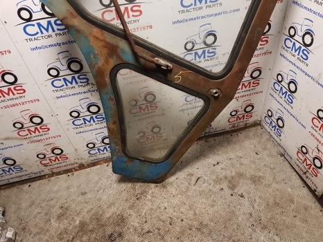 Ford 4600, 7710, 6600 Tw20, Tw20 Q Cab Door Right Assembly D8nn9420124bc - Dvere a diely pre Traktor: obrázok 2 Ford 4600, 7710, 6600 Tw20, Tw20 Q Cab Door Right Assembly D8nn9420124bc - Dvere a diely pre Traktor: obrázok 2