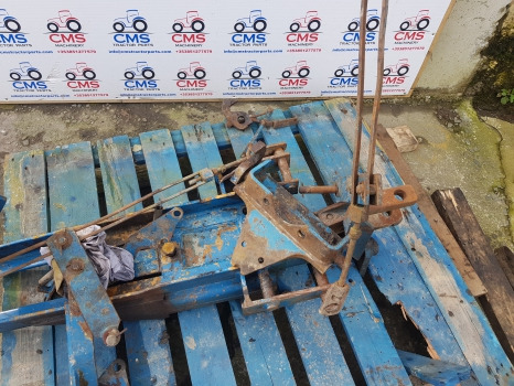 Ford 4610, 4600, 4000, 3910, Pick Up Hitch Complete Original - Rám/ Podvozok: obrázok 5 Ford 4610, 4600, 4000, 3910, Pick Up Hitch Complete Original - Rám/ Podvozok: obrázok 5