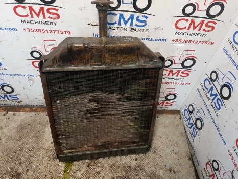 Ford 550, 655, 655a, 555a Radiator E0nn8005ea15l, 83925456 - Chladič pre Rýpadlo-nakladač: obrázok 4 Ford 550, 655, 655a, 555a Radiator E0nn8005ea15l, 83925456 - Chladič pre Rýpadlo-nakladač: obrázok 4