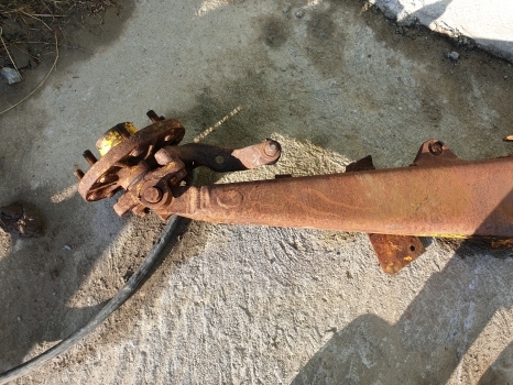 Ford 550, 655, 655a, 555b, 555a, 555 Digger Front Axle E4nn3b012aa12z - Predná náprava pre Rýpadlo-nakladač: obrázok 2 Ford 550, 655, 655a, 555b, 555a, 555 Digger Front Axle E4nn3b012aa12z - Predná náprava pre Rýpadlo-nakladač: obrázok 2