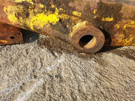 Ford 550, 655, 655a, 555b, 555a, 555 Digger Front Axle E4nn3b012aa12z - Predná náprava pre Rýpadlo-nakladač: obrázok 4 Ford 550, 655, 655a, 555b, 555a, 555 Digger Front Axle E4nn3b012aa12z - Predná náprava pre Rýpadlo-nakladač: obrázok 4