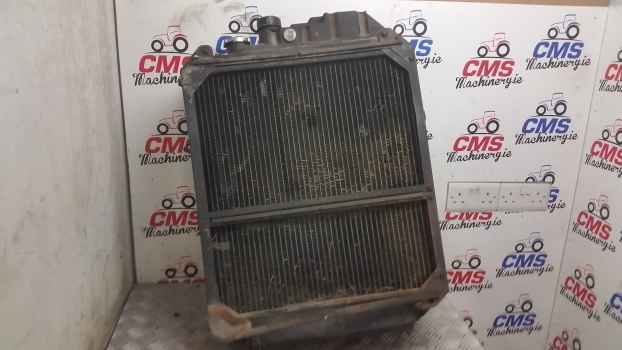 Ford 5640, 6640, 7740 Engine Water Cooling Radiator 82015101, 82010660 - Chladič pre Traktor: obrázok 3 Ford 5640, 6640, 7740 Engine Water Cooling Radiator 82015101, 82010660 - Chladič pre Traktor: obrázok 3