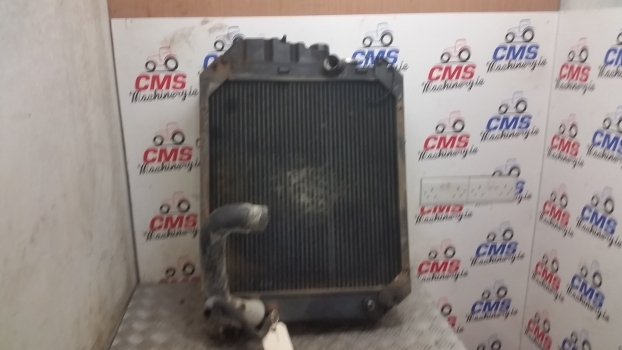Ford 5640, 6640, 7740 Engine Water Cooling Radiator 82015101, 82010660 - Chladič pre Traktor: obrázok 1 Ford 5640, 6640, 7740 Engine Water Cooling Radiator 82015101, 82010660 - Chladič pre Traktor: obrázok 1