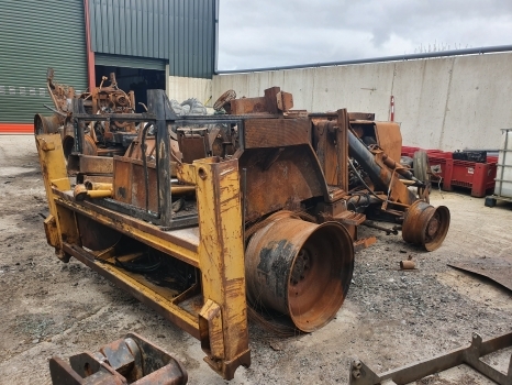 Ford 655c Engine, Front, Rear Axle, Backhoe, Transmission, Hydraulic Parts - Rýpadlo-nakladač: obrázok 5 Ford 655c Engine, Front, Rear Axle, Backhoe, Transmission, Hydraulic Parts - Rýpadlo-nakladač: obrázok 5