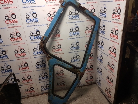 Ford 7600, 7710, 6600 Tw10, Tw20 Q Cab Door Right Assembly D8nn9420124bc - Dvere a diely pre Traktor: obrázok 1 Ford 7600, 7710, 6600 Tw10, Tw20 Q Cab Door Right Assembly D8nn9420124bc - Dvere a diely pre Traktor: obrázok 1