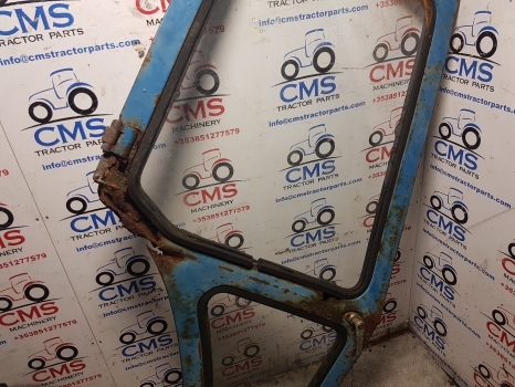 Ford 7600, 7710, 6600 Tw10, Tw20 Q Cab Door Right Assembly D8nn9420124bc - Dvere a diely pre Traktor: obrázok 3 Ford 7600, 7710, 6600 Tw10, Tw20 Q Cab Door Right Assembly D8nn9420124bc - Dvere a diely pre Traktor: obrázok 3