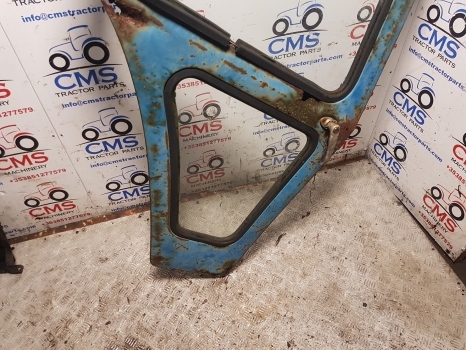 Ford 7600, 7710, 6600 Tw10, Tw20 Q Cab Door Right Assembly D8nn9420124bc - Dvere a diely pre Traktor: obrázok 2 Ford 7600, 7710, 6600 Tw10, Tw20 Q Cab Door Right Assembly D8nn9420124bc - Dvere a diely pre Traktor: obrázok 2