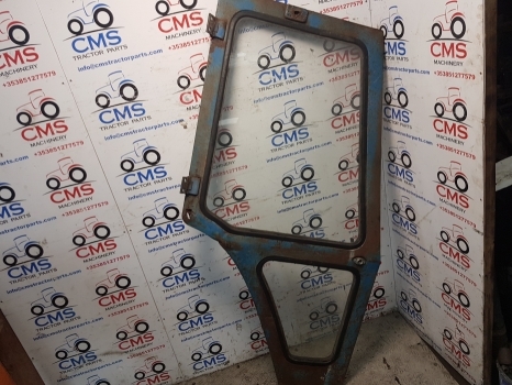 Ford 7600, 7710, 6600 Tw10, Tw20 Q Cab Door Right Assembly Rusty D8nn9420124bc - Dvere a diely pre Traktor: obrázok 1 Ford 7600, 7710, 6600 Tw10, Tw20 Q Cab Door Right Assembly Rusty D8nn9420124bc - Dvere a diely pre Traktor: obrázok 1