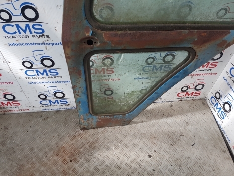 Ford 7710, 7700 Tw10, Tw20 Q Cab Door Left Assembly D8nn9420125bb, D8nn9420125bc - Dvere a diely pre Traktor: obrázok 2 Ford 7710, 7700 Tw10, Tw20 Q Cab Door Left Assembly D8nn9420125bb, D8nn9420125bc - Dvere a diely pre Traktor: obrázok 2