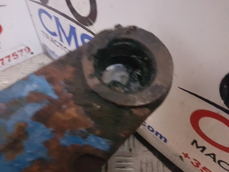 Ford 7710 Front Axle Housing Rhs Apl325 4472051009, 4472451071, E1nn3b402aa - Predná náprava pre Traktor: obrázok 2 Ford 7710 Front Axle Housing Rhs Apl325 4472051009, 4472451071, E1nn3b402aa - Predná náprava pre Traktor: obrázok 2