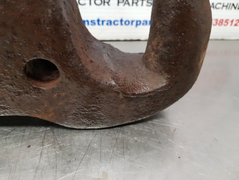 Ford 7810, 6610, 6410, 7710, 8210 Hook For Fwd. E0nne918ac29b, 83943810 - Rám/ Podvozok: obrázok 4 Ford 7810, 6610, 6410, 7710, 8210 Hook For Fwd. E0nne918ac29b, 83943810 - Rám/ Podvozok: obrázok 4