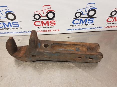 Ford 7810, 6610, 6410, 7710, 8210 Hook For Fwd. E0nne918ac29b, 83943810 - Rám/ Podvozok: obrázok 1 Ford 7810, 6610, 6410, 7710, 8210 Hook For Fwd. E0nne918ac29b, 83943810 - Rám/ Podvozok: obrázok 1