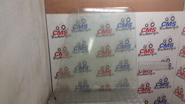 Ford Door Glass Upper Rh&lh Oversized 83914255 D8nn9421410ba Verify Dimensions - Dvere a diely pre Traktor: obrázok 1 Ford Door Glass Upper Rh&lh Oversized 83914255 D8nn9421410ba Verify Dimensions - Dvere a diely pre Traktor: obrázok 1