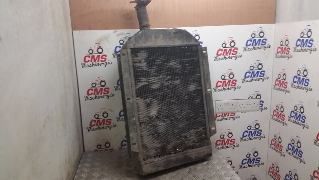 Ford Engine Water Cooling Radiator 5 - Chladič pre Traktor: obrázok 5 Ford Engine Water Cooling Radiator 5 - Chladič pre Traktor: obrázok 5