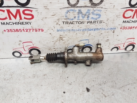 Ford Fiat Case New Holland Tm140 Brake Master Cylinder 82018664, 84558759 - Brzdový valec pre Traktor: obrázok 1 Ford Fiat Case New Holland Tm140 Brake Master Cylinder 82018664, 84558759 - Brzdový valec pre Traktor: obrázok 1