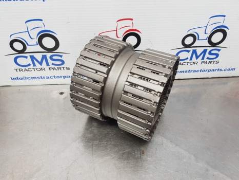 Ford New Holland 40 And Ts Series Rear Clutch Housing 82036853, 82016096 - Spojka a diely: obrázok 1 Ford New Holland 40 And Ts Series Rear Clutch Housing 82036853, 82016096 - Spojka a diely: obrázok 1
