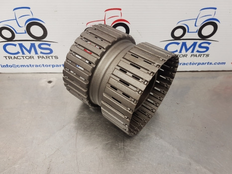 Ford New Holland 40 And Ts Series Rear Clutch Housing 82036853, 82016096 - Spojka a diely: obrázok 1 Ford New Holland 40 And Ts Series Rear Clutch Housing 82036853, 82016096 - Spojka a diely: obrázok 1