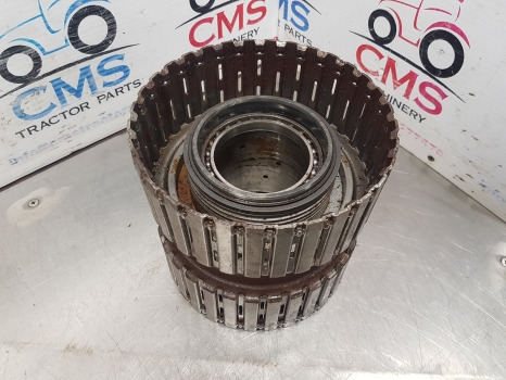 Ford New Holland 40 And Ts Series Rear Clutch Housing Rusty 82036853, 82016096 - Spojka a diely: obrázok 2 Ford New Holland 40 And Ts Series Rear Clutch Housing Rusty 82036853, 82016096 - Spojka a diely: obrázok 2