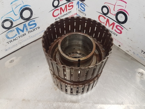 Ford New Holland 40 And Ts Series Rear Clutch Housing Rusty 82036853, 82016096 - Spojka a diely: obrázok 4 Ford New Holland 40 And Ts Series Rear Clutch Housing Rusty 82036853, 82016096 - Spojka a diely: obrázok 4