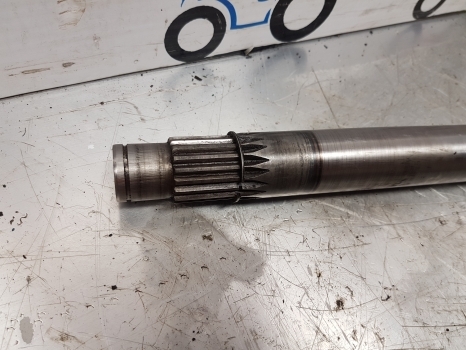 International Case 75, 85 Series , 685, 785, 885 Pto Drive Shaft Front 536748r1 - Poloos pre Traktor: obrázok 2 International Case 75, 85 Series , 685, 785, 885 Pto Drive Shaft Front 536748r1 - Poloos pre Traktor: obrázok 2