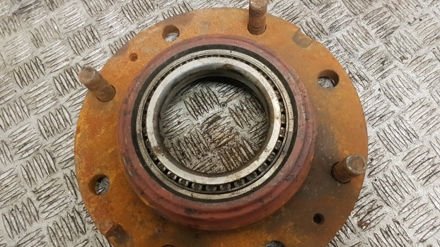 John Deere 3200 ,3400 Hub Bolt Plate Z72470 - Náboj pre Traktor: obrázok 4 John Deere 3200 ,3400 Hub Bolt Plate Z72470 - Náboj pre Traktor: obrázok 4