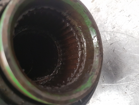 John Deere 6100, 6200, 6300, 6600, 6400, 6506 Pto Drive Shaft L78945 - Poloos pre Traktor: obrázok 4 John Deere 6100, 6200, 6300, 6600, 6400, 6506 Pto Drive Shaft L78945 - Poloos pre Traktor: obrázok 4