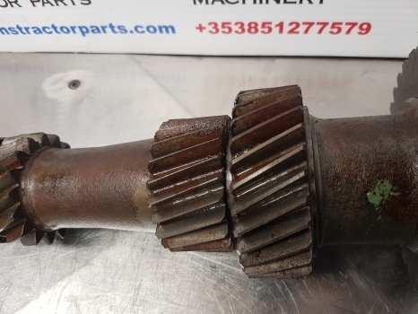 John Deere 6610, 6510, 6310, 6410transmission Drive Shaft 50km L112410 - Poloos pre Traktor: obrázok 4 John Deere 6610, 6510, 6310, 6410transmission Drive Shaft 50km L112410 - Poloos pre Traktor: obrázok 4