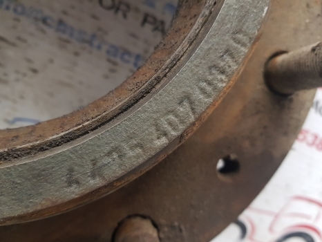 John Deere 6610 Deutz Zf Front Hub Bolt Plate L101713, 4475407037, 04415114 - Náboj pre Traktor: obrázok 2 John Deere 6610 Deutz Zf Front Hub Bolt Plate L101713, 4475407037, 04415114 - Náboj pre Traktor: obrázok 2