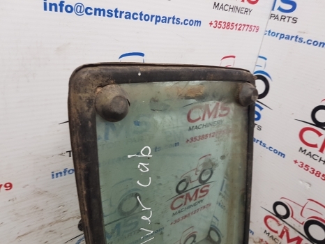 Landini Massey Ferguson 600 Series 690 Cab Knee Glass Lhs Rhs Tg1250, Tg1251 - Okno a diely pre Traktor: obrázok 2 Landini Massey Ferguson 600 Series 690 Cab Knee Glass Lhs Rhs Tg1250, Tg1251 - Okno a diely pre Traktor: obrázok 2