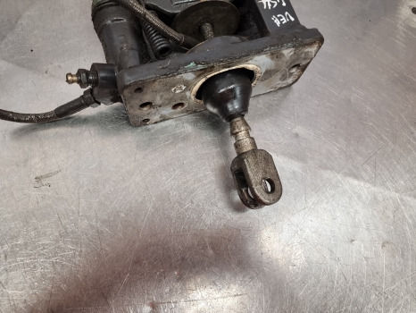 Landini Vision 105, Mythos, Brake Slave Cylinder Assy 3537812m91, 3531277m91 - Brzdový valec pre Poľnohospodárske stroje: obrázok 3 Landini Vision 105, Mythos, Brake Slave Cylinder Assy 3537812m91, 3531277m91 - Brzdový valec pre Poľnohospodárske stroje: obrázok 3