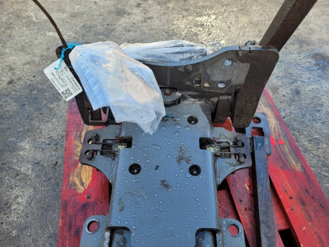 Massey Feguson Valtra S374 Pick Up Hitch Complete Dromore Mf Z15 4387554m92 - Rám/ Podvozok: obrázok 5 Massey Feguson Valtra S374 Pick Up Hitch Complete Dromore Mf Z15 4387554m92 - Rám/ Podvozok: obrázok 5