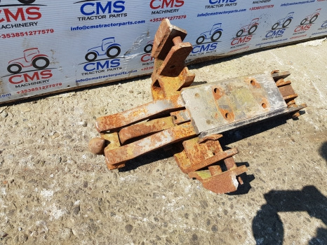 Massey Ferguson 135, 390, 690, 675 Pick Up Hitch Complete For Parts 886230m1 - Rám/ Podvozok: obrázok 3 Massey Ferguson 135, 390, 690, 675 Pick Up Hitch Complete For Parts 886230m1 - Rám/ Podvozok: obrázok 3