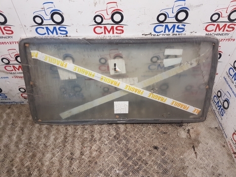 Massey Ferguson 300, 350, 375, 390, 398, 399 Cab Glass Rear Window 3477716m1 - Okno a diely pre Traktor: obrázok 2 Massey Ferguson 300, 350, 375, 390, 398, 399 Cab Glass Rear Window 3477716m1 - Okno a diely pre Traktor: obrázok 2