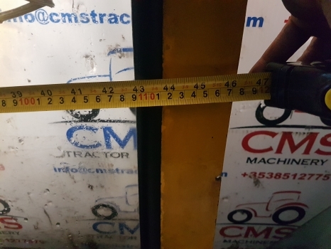 Massey Ferguson 50b Digger Cab Back Window Assy 00000 - Okno a diely pre Rýpadlo-nakladač: obrázok 5 Massey Ferguson 50b Digger Cab Back Window Assy 00000 - Okno a diely pre Rýpadlo-nakladač: obrázok 5