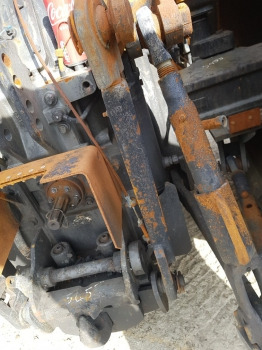 Massey Ferguson 5455, 5470, 5460, 5475 Pick Up Hitch Complete 4300510m96 - Rám/ Podvozok: obrázok 3 Massey Ferguson 5455, 5470, 5460, 5475 Pick Up Hitch Complete 4300510m96 - Rám/ Podvozok: obrázok 3