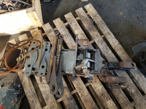 Massey Ferguson 5612, 5610, 5613 Hitch Complete 4359937m1, 4360770m1, 4314002m91 - Rám/ Podvozok: obrázok 1 Massey Ferguson 5612, 5610, 5613 Hitch Complete 4359937m1, 4360770m1, 4314002m91 - Rám/ Podvozok: obrázok 1