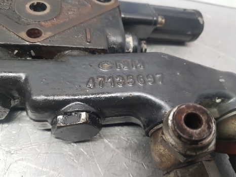 New Holland Case Hydraulic Auxiliary Valve Slice 5146538, 47135697, 87396804 - Hydraulický ventil pre Traktor: obrázok 2 New Holland Case Hydraulic Auxiliary Valve Slice 5146538, 47135697, 87396804 - Hydraulický ventil pre Traktor: obrázok 2