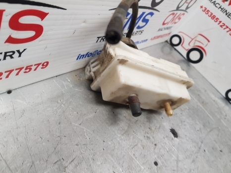 New Holland Case T6, T7, Maxxum, Puma T7.200 Brake Fluid Reservoir 84154075 - Brzdový valec pre Poľnohospodárske stroje: obrázok 3 New Holland Case T6, T7, Maxxum, Puma T7.200 Brake Fluid Reservoir 84154075 - Brzdový valec pre Poľnohospodárske stroje: obrázok 3