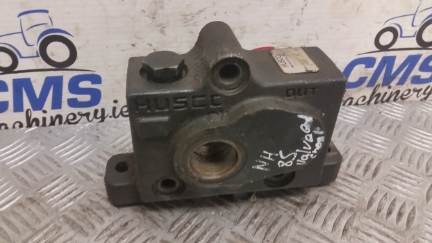 New Holland Nhseries Husco Bachoe Control Valve, Hydraulic Out Section 85801189 - Hydraulický ventil pre Traktor: obrázok 2 New Holland Nhseries Husco Bachoe Control Valve, Hydraulic Out Section 85801189 - Hydraulický ventil pre Traktor: obrázok 2
