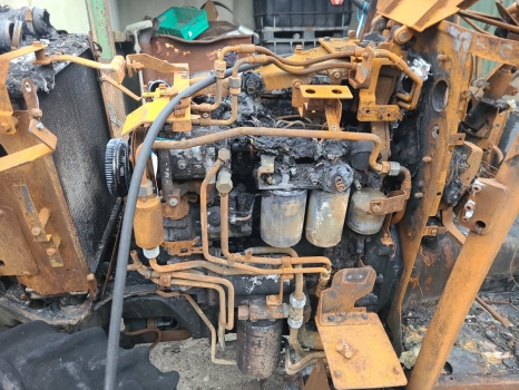 New Holland T4.90 V/ N Complete Engine For Parts F5dfl413l 5802201780 - Motor: obrázok 3 New Holland T4.90 V/ N Complete Engine For Parts F5dfl413l 5802201780 - Motor: obrázok 3
