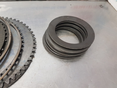 New Holland T5.95, T4, T5, Tl Transmission Clutch Disc Kit 87534848, 87547943 - Lamela spojky pre Traktor: obrázok 3 New Holland T5.95, T4, T5, Tl Transmission Clutch Disc Kit 87534848, 87547943 - Lamela spojky pre Traktor: obrázok 3