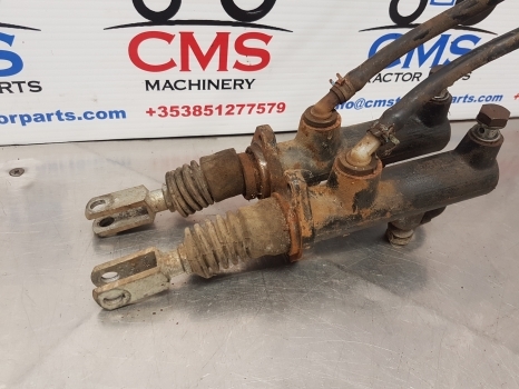 New Holland T5.95, T5, T6,case Farmall, Luxxum, Maxxum, Master Cylinder 84603968 - Brzdový valec pre Poľnohospodárske stroje: obrázok 2 New Holland T5.95, T5, T6,case Farmall, Luxxum, Maxxum, Master Cylinder 84603968 - Brzdový valec pre Poľnohospodárske stroje: obrázok 2