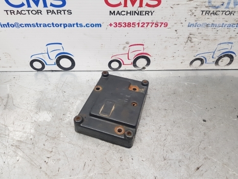 New Holland T5, T6 5.95, T5.105, T5.115 Spool Valve Top End Plate 5192188 - Hydraulický ventil pre Traktor: obrázok 4 New Holland T5, T6 5.95, T5.105, T5.115 Spool Valve Top End Plate 5192188 - Hydraulický ventil pre Traktor: obrázok 4