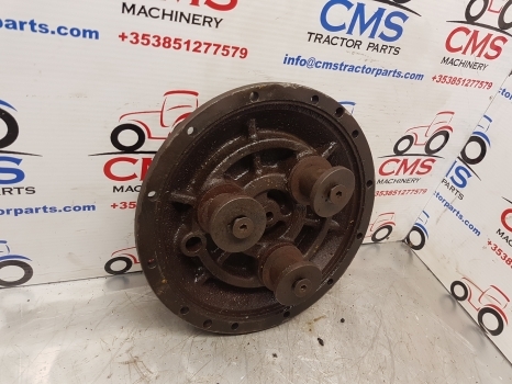 New Holland T6030, T6050, T6050 Front Axle Hub Plate Hat 87330329, 87681965 - Náboj pre Traktor: obrázok 3 New Holland T6030, T6050, T6050 Front Axle Hub Plate Hat 87330329, 87681965 - Náboj pre Traktor: obrázok 3