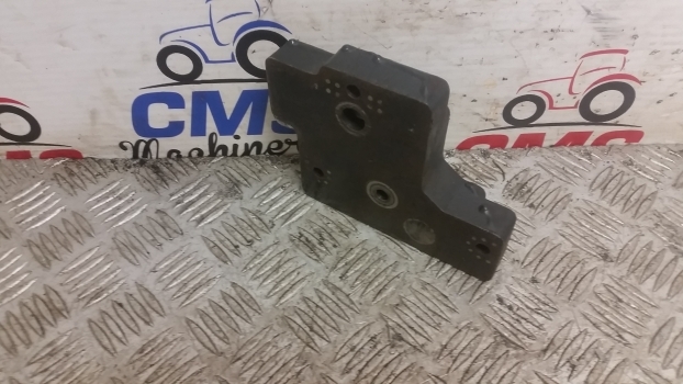 New Holland T7, Tm, T7000, Tm7000 Series Tm120 Control Valve Plate 5190710 - Hydraulický ventil pre Traktor: obrázok 3 New Holland T7, Tm, T7000, Tm7000 Series Tm120 Control Valve Plate 5190710 - Hydraulický ventil pre Traktor: obrázok 3