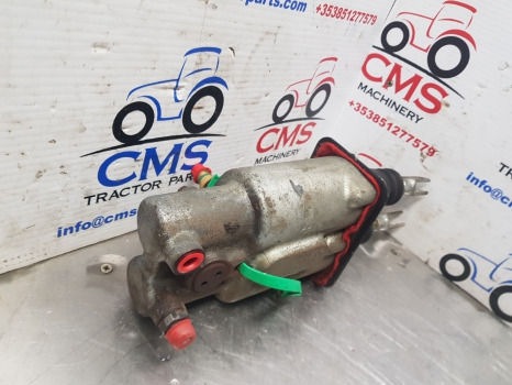 New Holland T7040, T7.260 Brake Master Cylinder 87315873, 87754484, 47777898 - Brzdový valec pre Poľnohospodárske stroje: obrázok 5 New Holland T7040, T7.260 Brake Master Cylinder 87315873, 87754484, 47777898 - Brzdový valec pre Poľnohospodárske stroje: obrázok 5