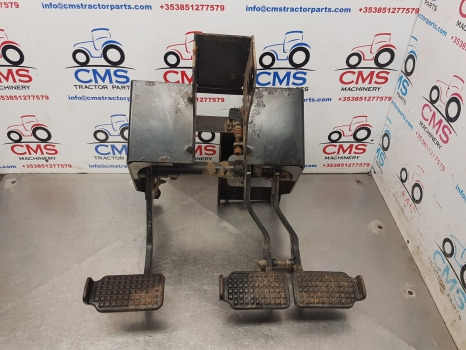 New Holland T7040, Tsa Brake, Clutch Pedal Kit 87547108, 87547109, 87566904 - Spojka a diely pre Poľnohospodárske stroje: obrázok 2 New Holland T7040, Tsa Brake, Clutch Pedal Kit 87547108, 87547109, 87566904 - Spojka a diely pre Poľnohospodárske stroje: obrázok 2